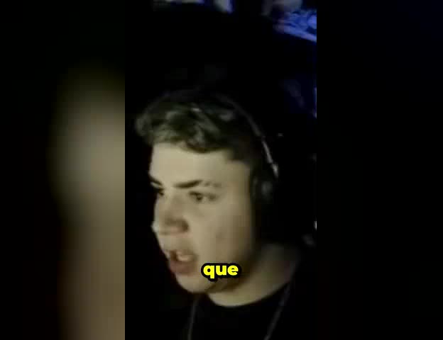 Thurzin falando para a câmera